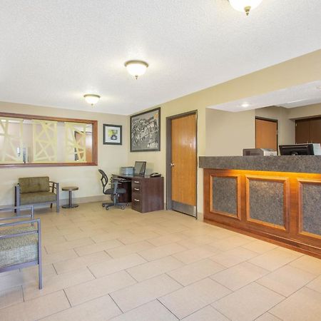 Super 8 By Wyndham Weston Wv Hotel Buitenkant foto