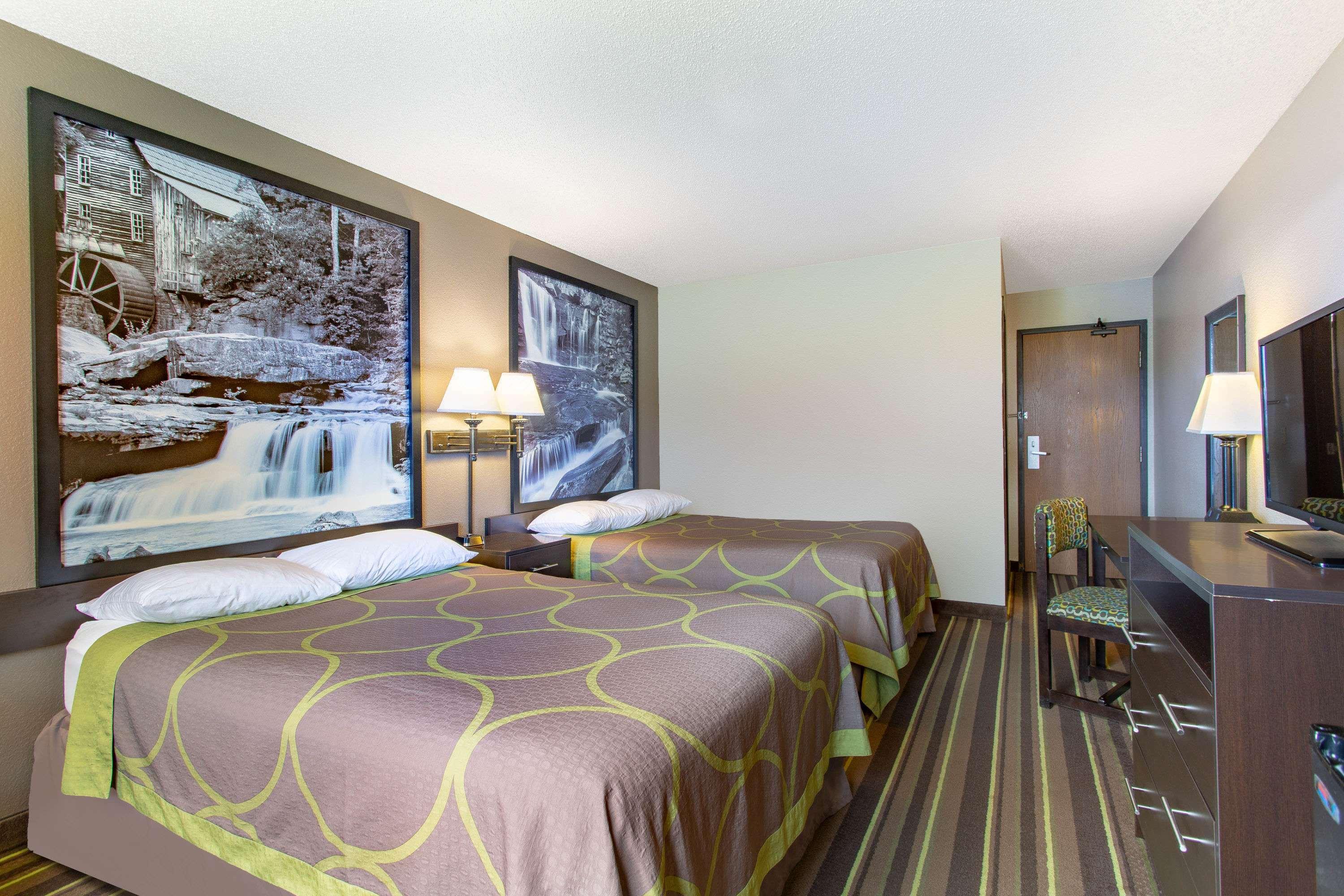 Super 8 By Wyndham Weston Wv Hotel Buitenkant foto